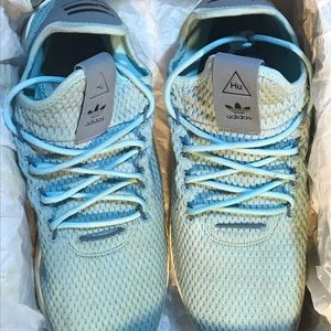 Pharrell Williams HU Tennis shoe Ice blue